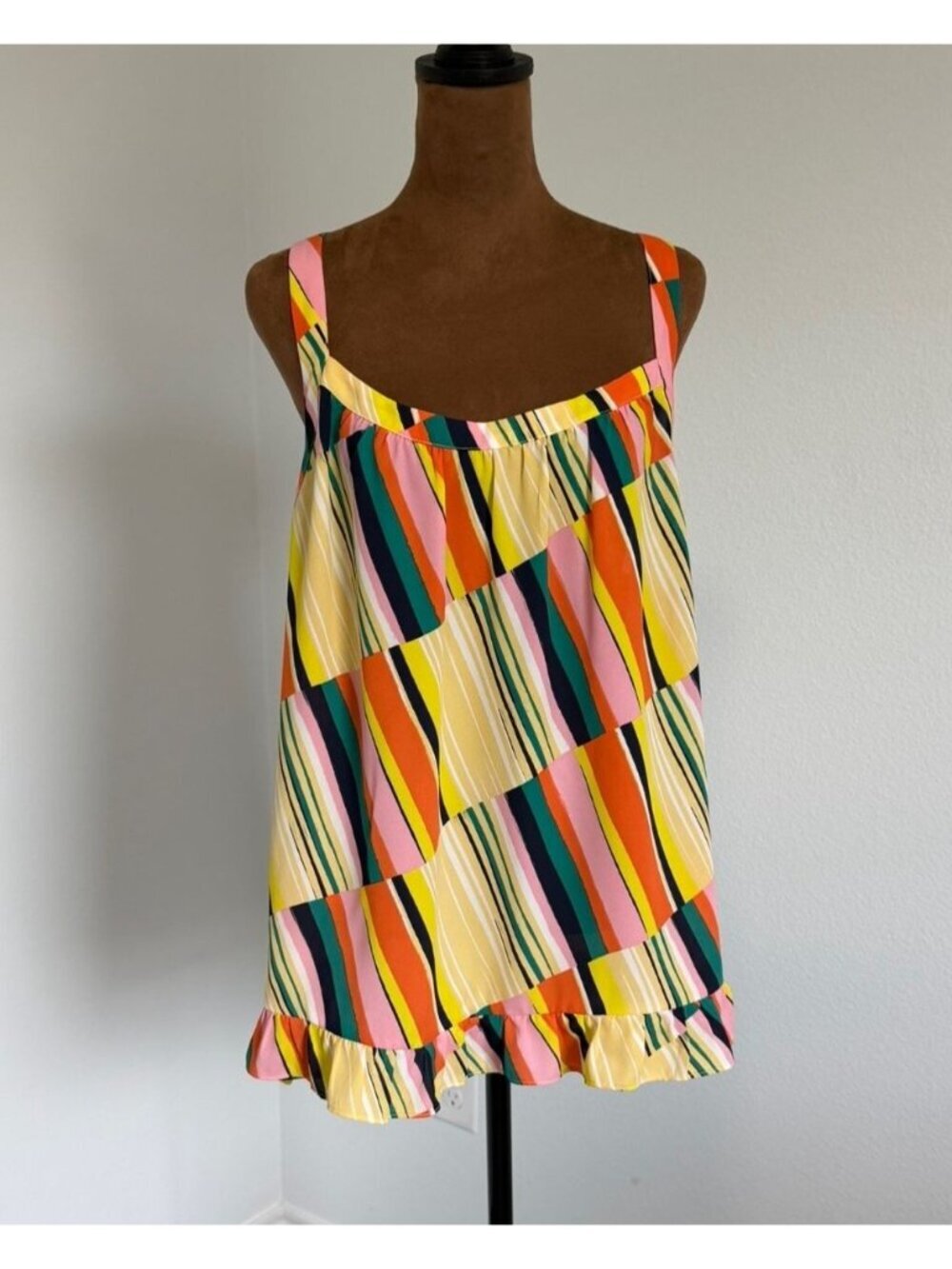 CAbi Sleeveless Multicolor Geo Ruffled Hem Skip Halter Tank Top Size L